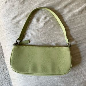UO \\ green shoulder bag